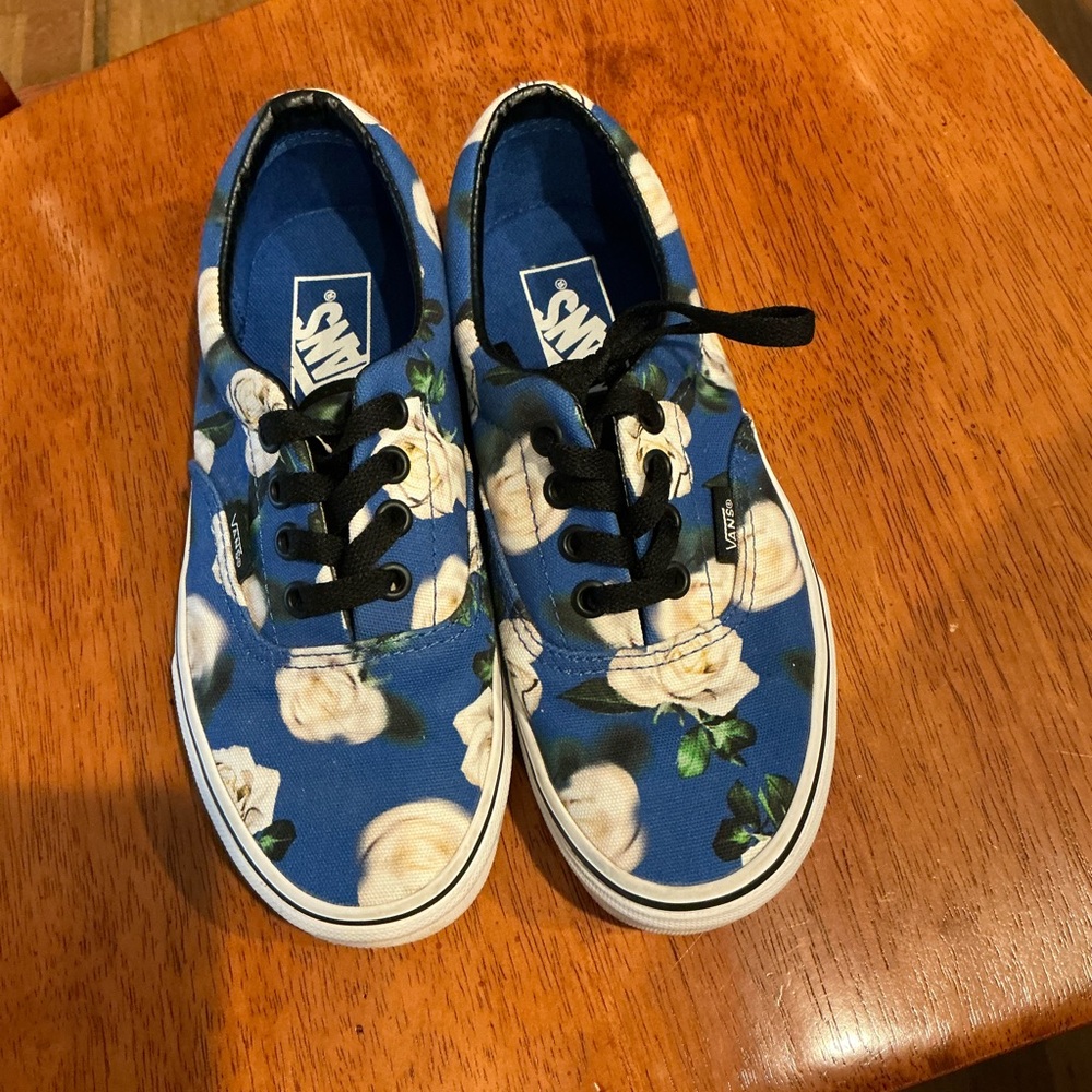Van’s Blue Floral Sneakers